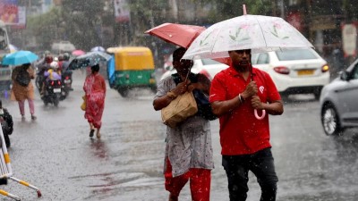  भारतमा  दाना आँधीको अवतरण, भारी बर्षा 